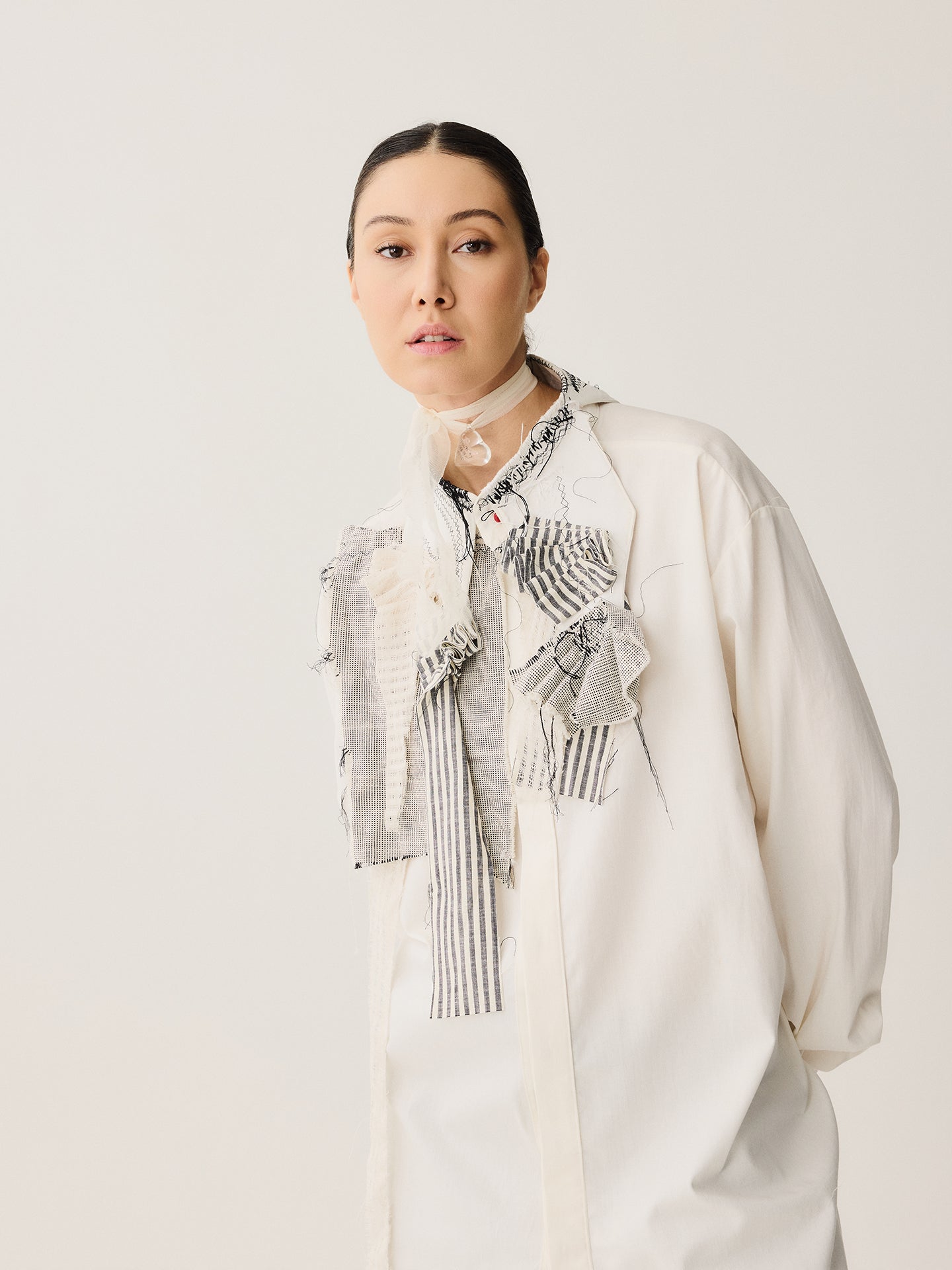 CAMISA HŌYŌ (抱擁) 06