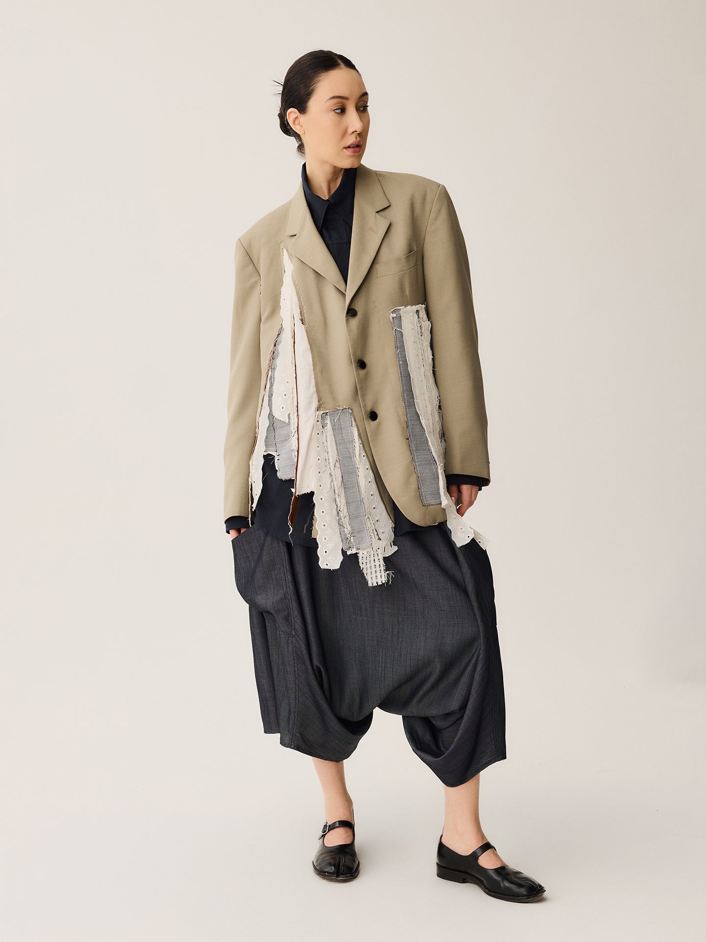 BLAZER KOKUHAKU (告白) 01