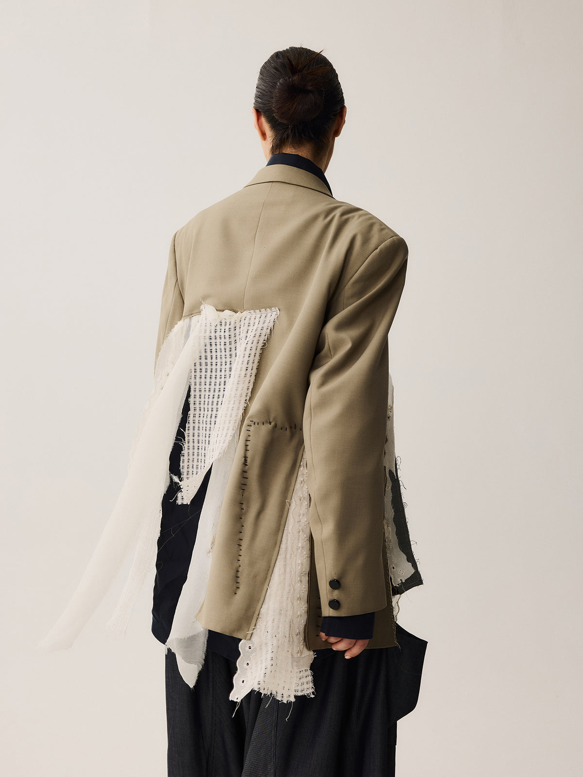 BLAZER KOKUHAKU (告白) 01