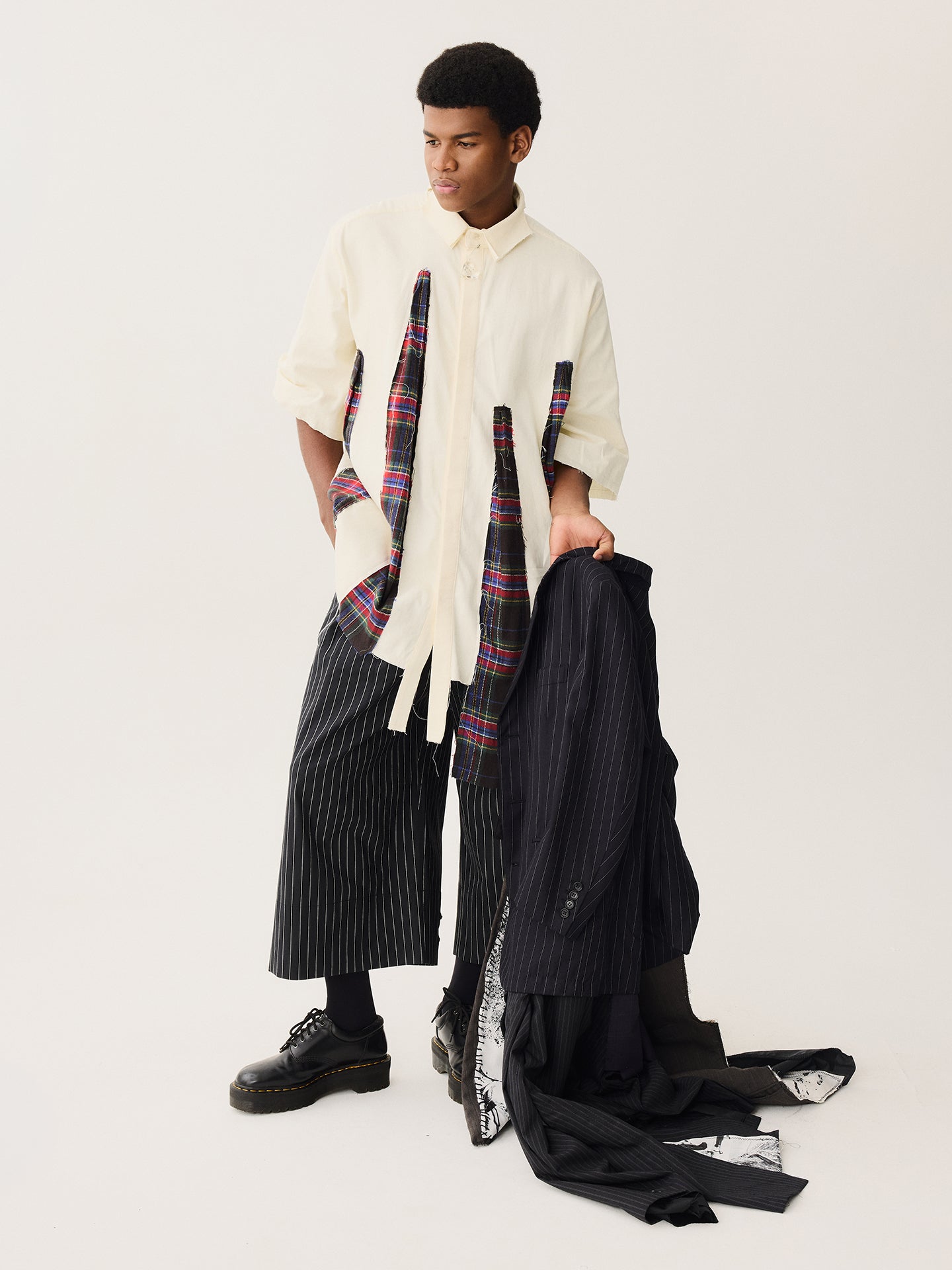 CAMISA HŌYŌ (抱擁) 05